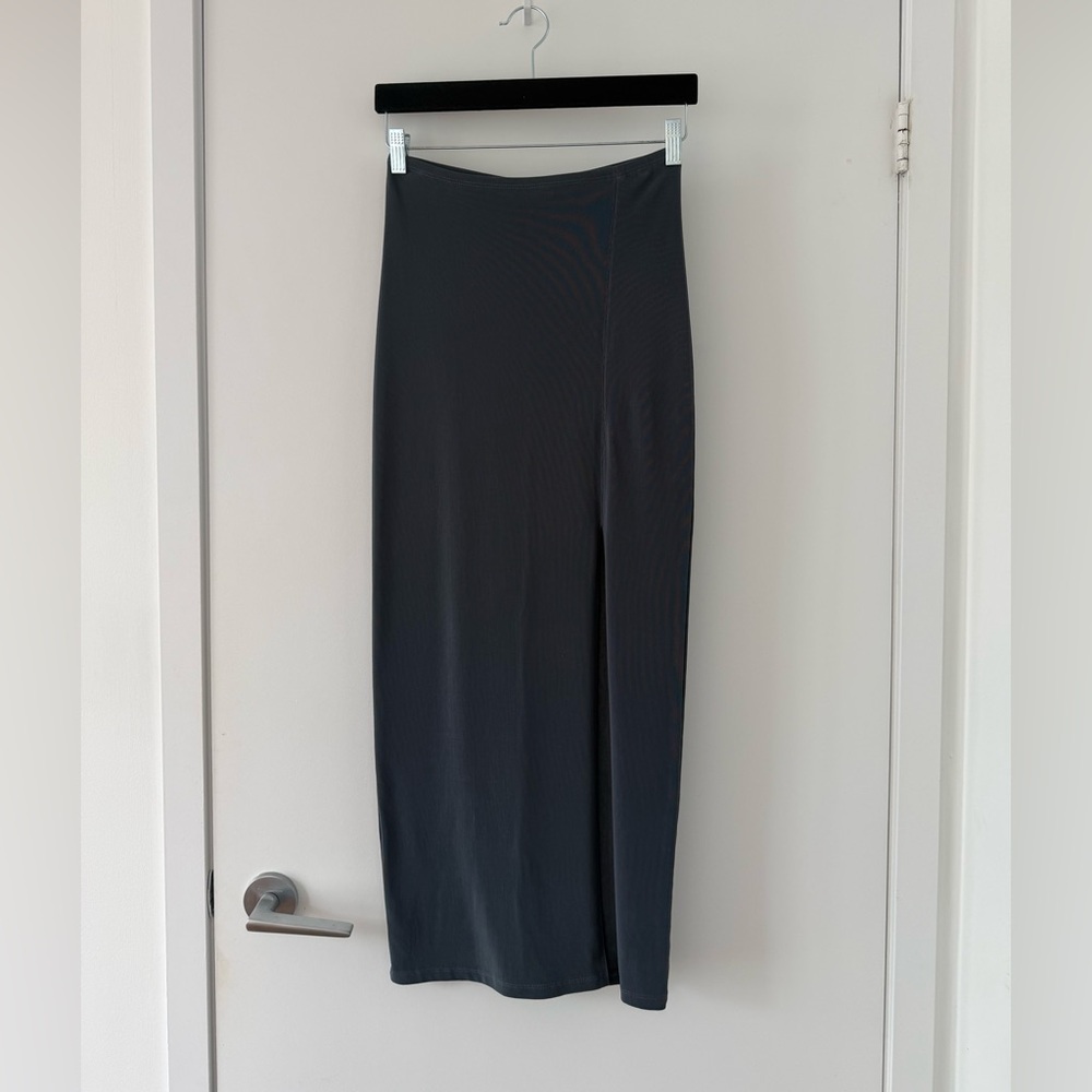 Sleek Grey High-Waist Maxi Skirt